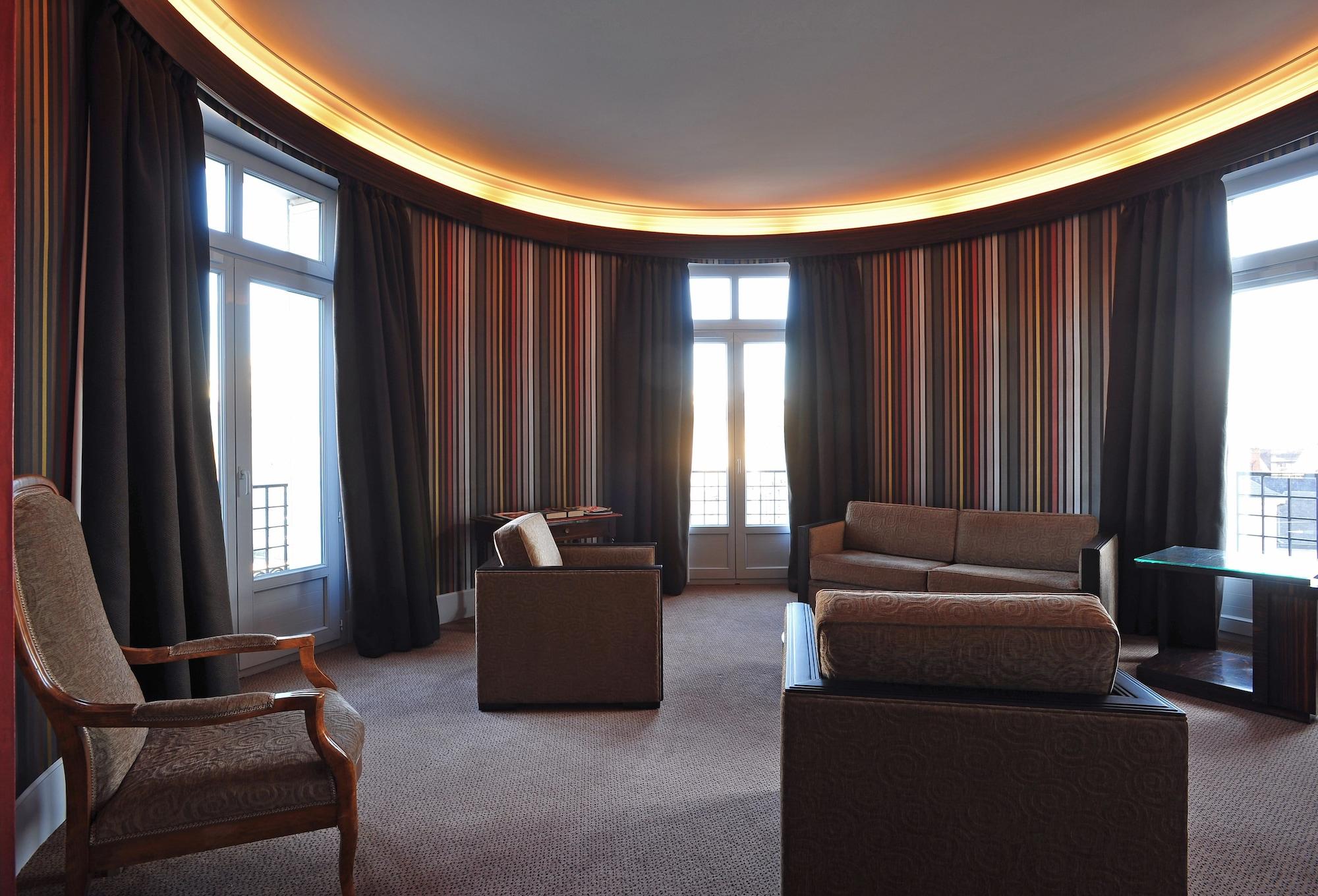 Hotel Le Grand 4*